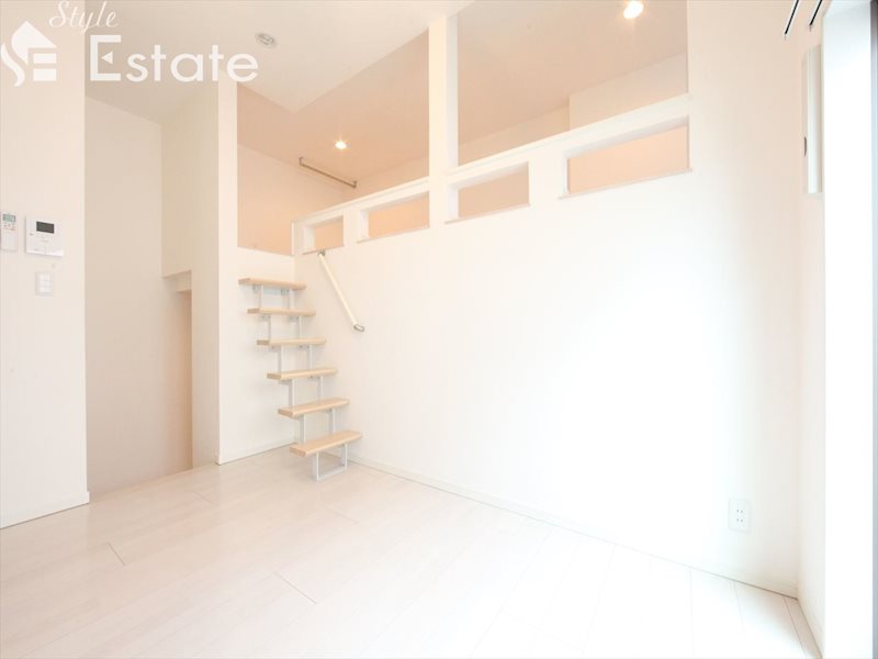 居室・リビング　内装