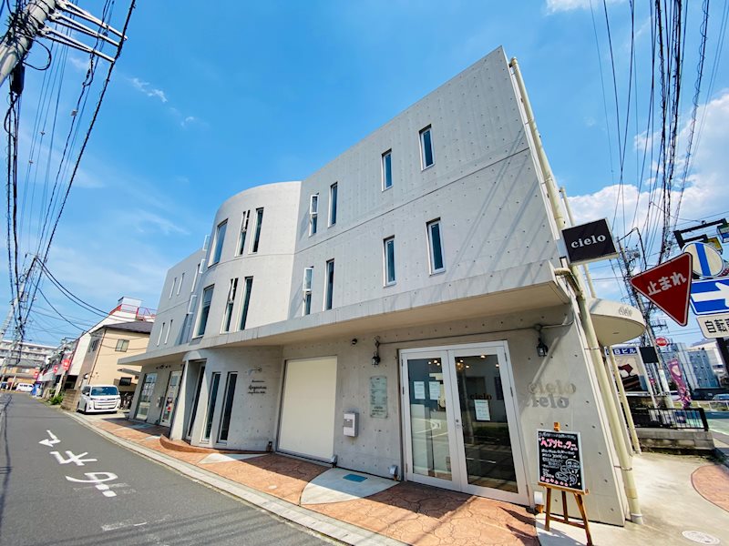 建物外観　越谷駅徒歩５分（４００ｍ）