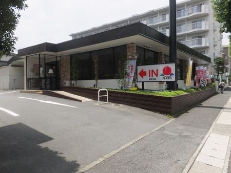 飲食店　ガスト（飲食店）まで150m