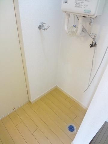 洗面設備　室内洗濯機置場