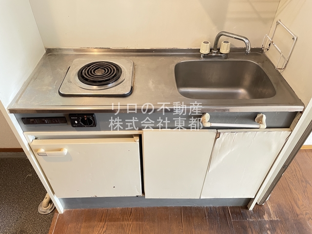 キッチン　暑い夏にオススメの火を使わない電気コンロ設置済♪