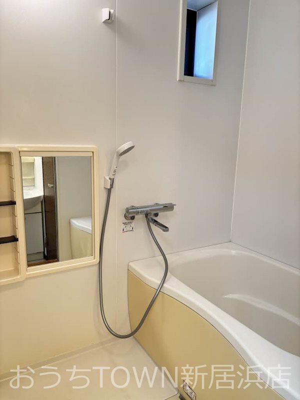 バス・シャワールーム　浴室・鏡付き