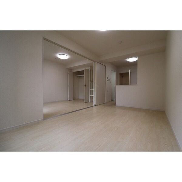 居室・リビング　※同タイプ