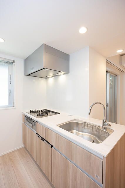 キッチン　コンパクトなキッチンで掃除もラクラク