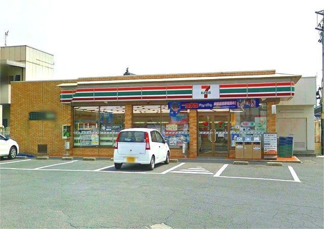 コンビニ　セブンイレブン（コンビニ）まで650m