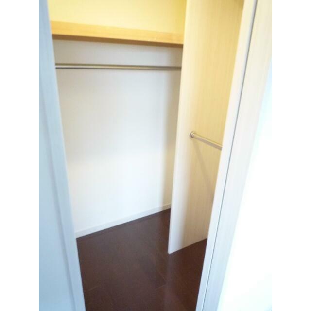 収納　ウォークインクローゼット