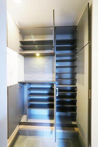 玄関　玄関収納