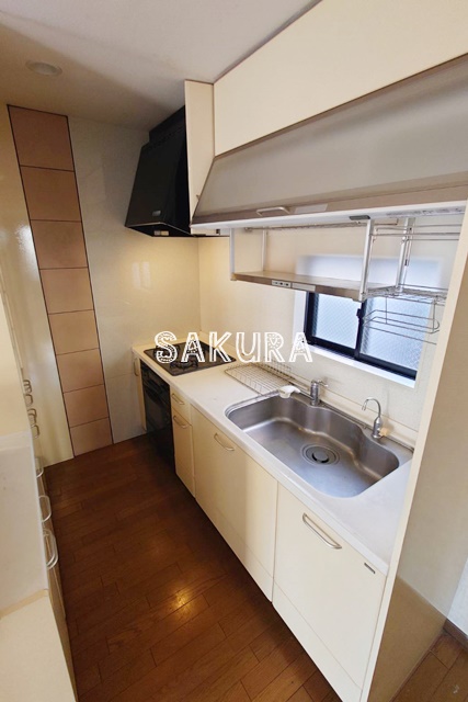 キッチン　広々使える快適な調理スペースです♪