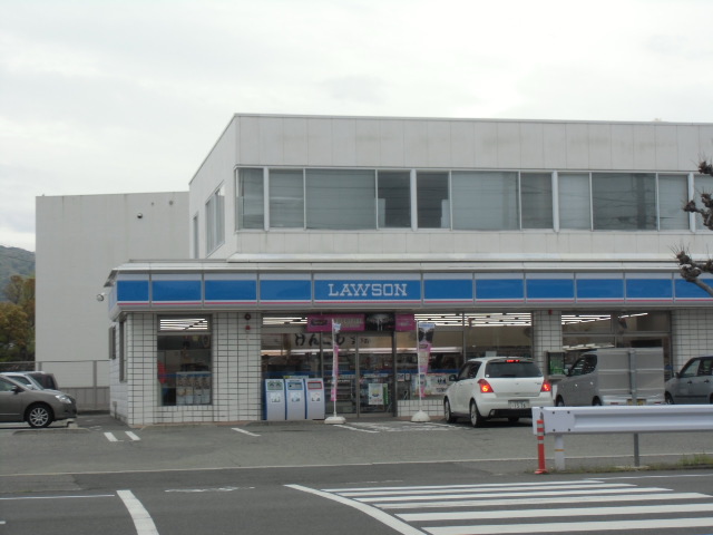 コンビニ　ローソン（コンビニ）まで772m