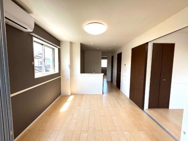 居室・リビング　リビング