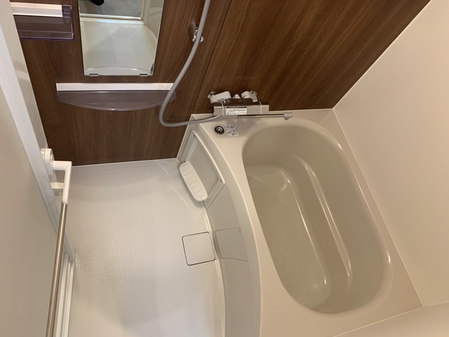 バス・シャワールーム　バスルーム