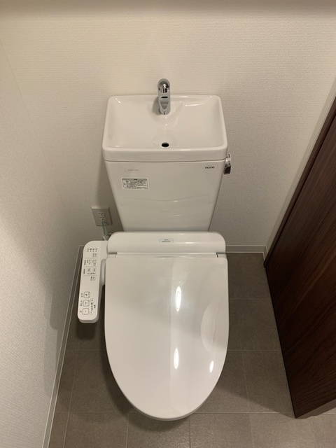 トイレ　シャワートイレ