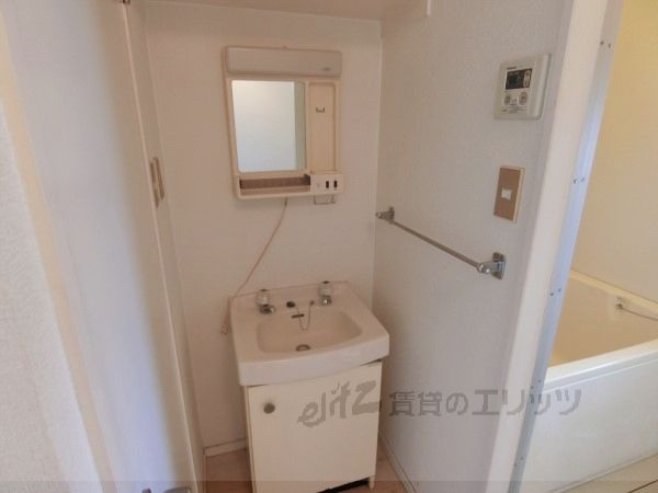 洗面設備　洗面所