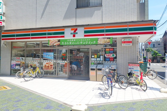 コンビニ　セブンイレブン板橋二丁目店（コンビニ）まで191m