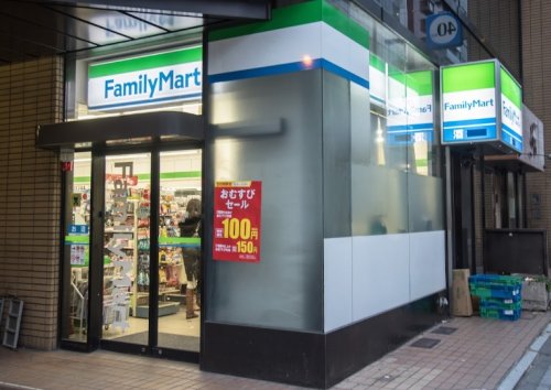 コンビニ　ファミリーマート ツルヤ神谷町店（コンビニ）まで229m