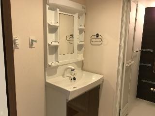 洗面設備　洗髪洗面化粧台