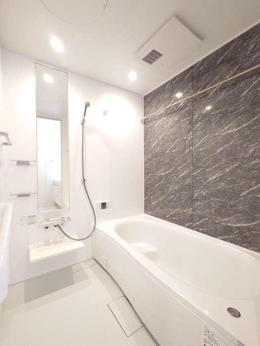 バス・シャワールーム　浴室