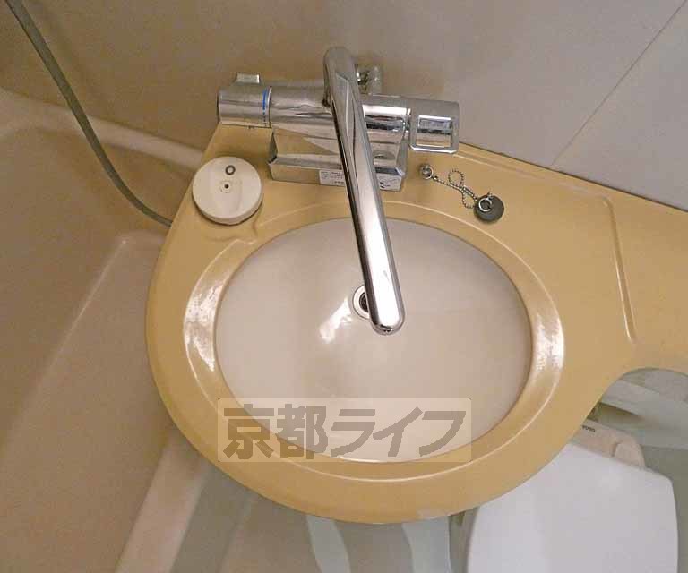 洗面設備　洗面台です。