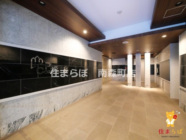 エントランス　「暮らしの設計図は、ここから始まります。」