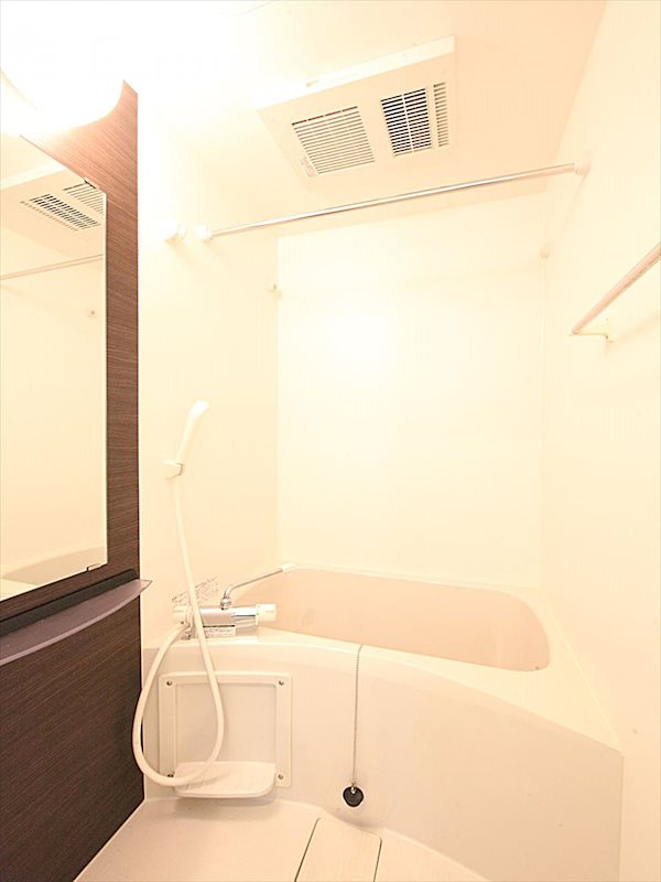 バス・シャワールーム　バスルーム