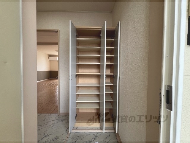 収納　下駄箱