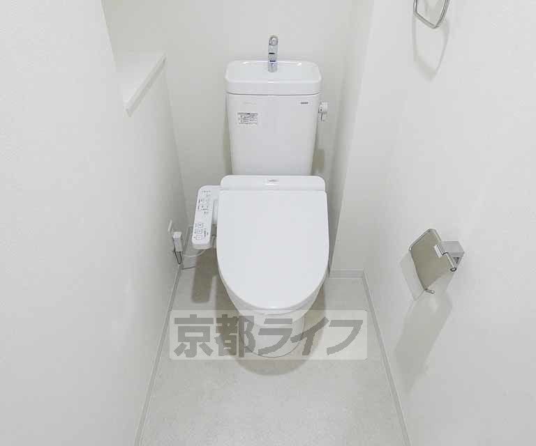 トイレ　ウォシュレット付きです！