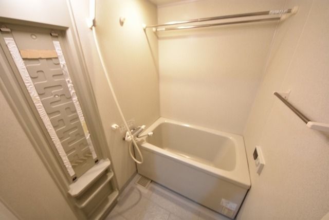 バス・シャワールーム　バス