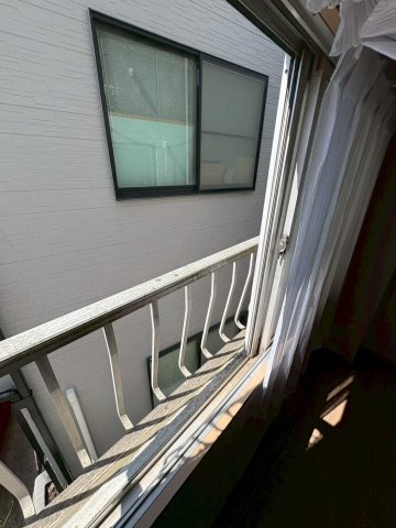 バルコニー　開放的で明るい空間を演出してくれるバルコニーです