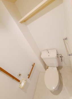 トイレ　シンプルで使いやすいトイレです