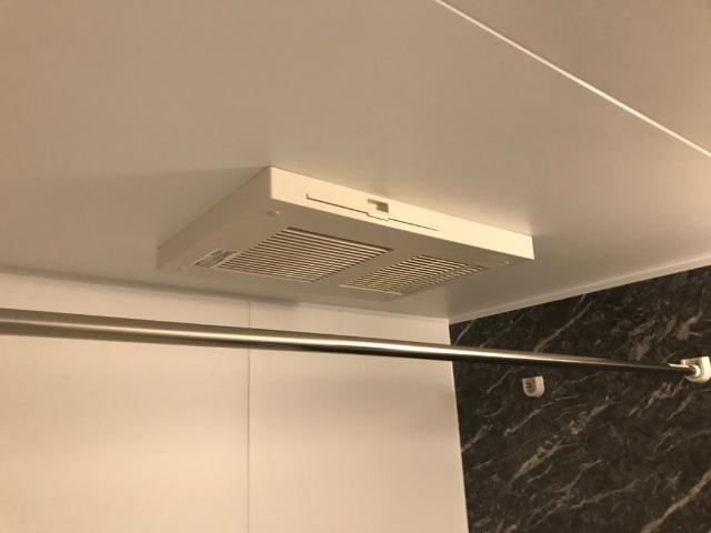 バス・シャワールーム　浴室乾燥機