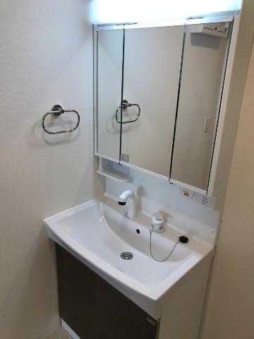 洗面設備　洗髪洗面化粧台