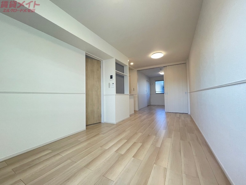 居室・リビング　同型参考写真