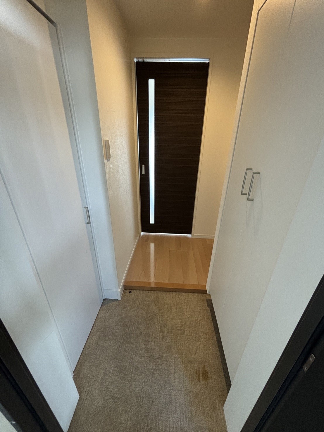 玄関　間取り反転別号室参照