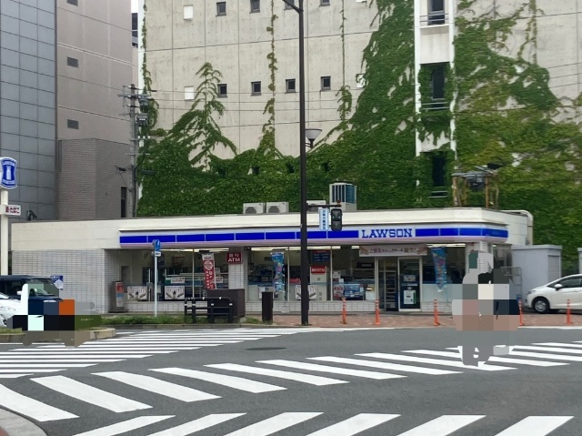 コンビニ　ローソン小倉大手町店（コンビニ）まで383m