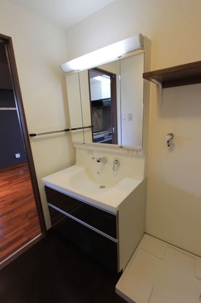 洗面設備　６０１号室タイプ