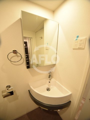 洗面設備　セレニテ桜川駅前プリエ　独立洗面台