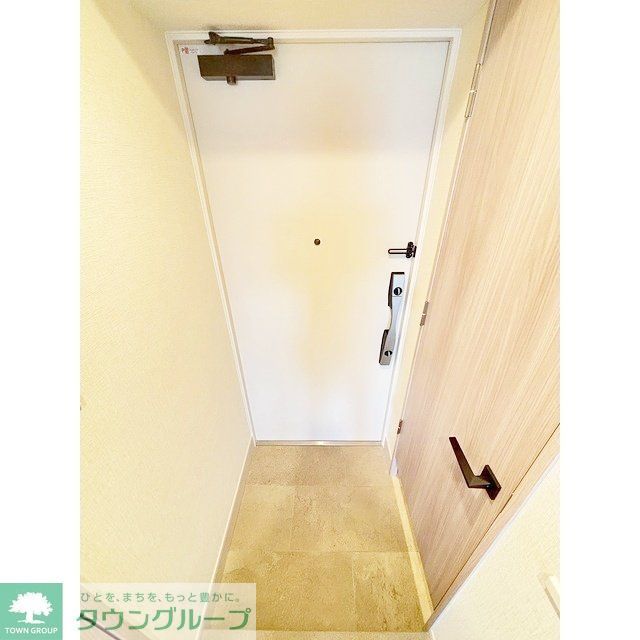 玄関　お部屋探しは株式会社　タウンハウジング　までお気軽にお問合…