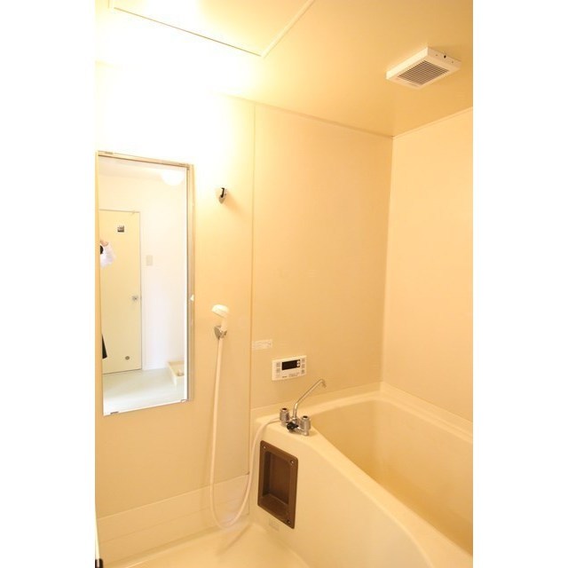 バス・シャワールーム　人気設備の追焚き機能付きです