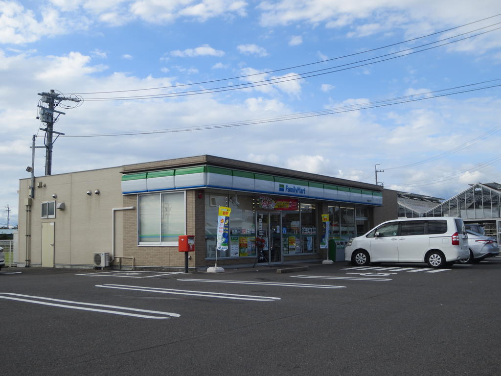 コンビニ　ファミリーマート一宮北方町店（コンビニ）まで1151m