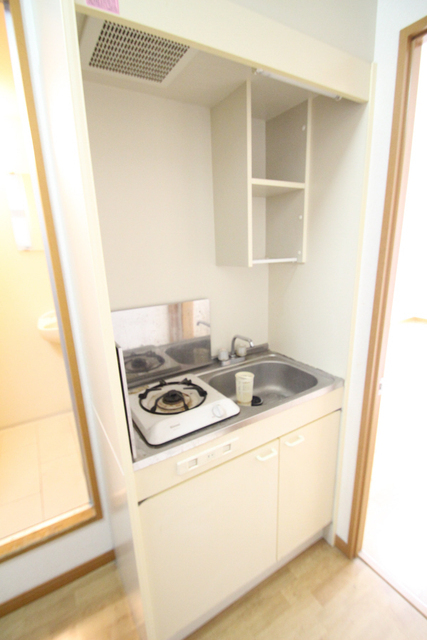 キッチン　※別室の参考写真です