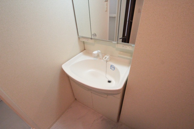 洗面設備　※別室の参考写真の為、現況優先です。