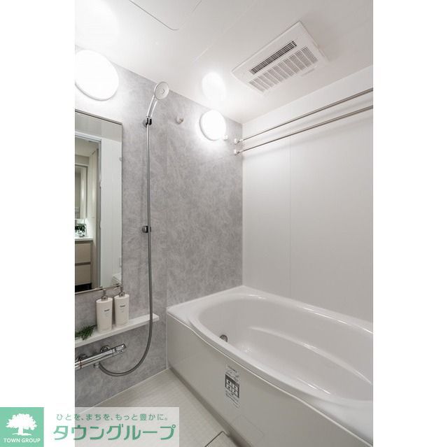 バス・シャワールーム　【家具・家電の備え付けはありません】