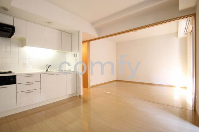 居室・リビング　開放感のある室内