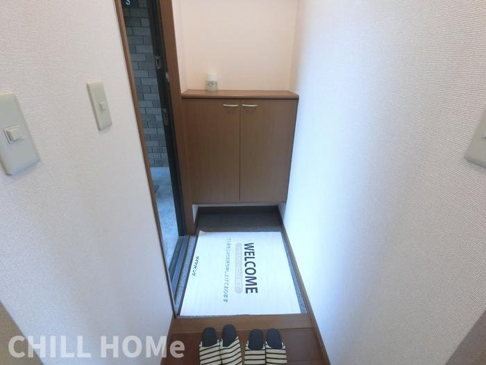 玄関　当社、チルホームのHPもご覧ください(^^)/物件情報多数♪