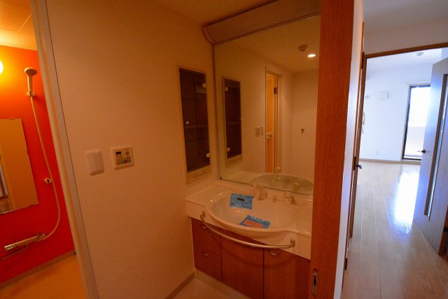 洗面設備　独立洗面化粧台付き☆