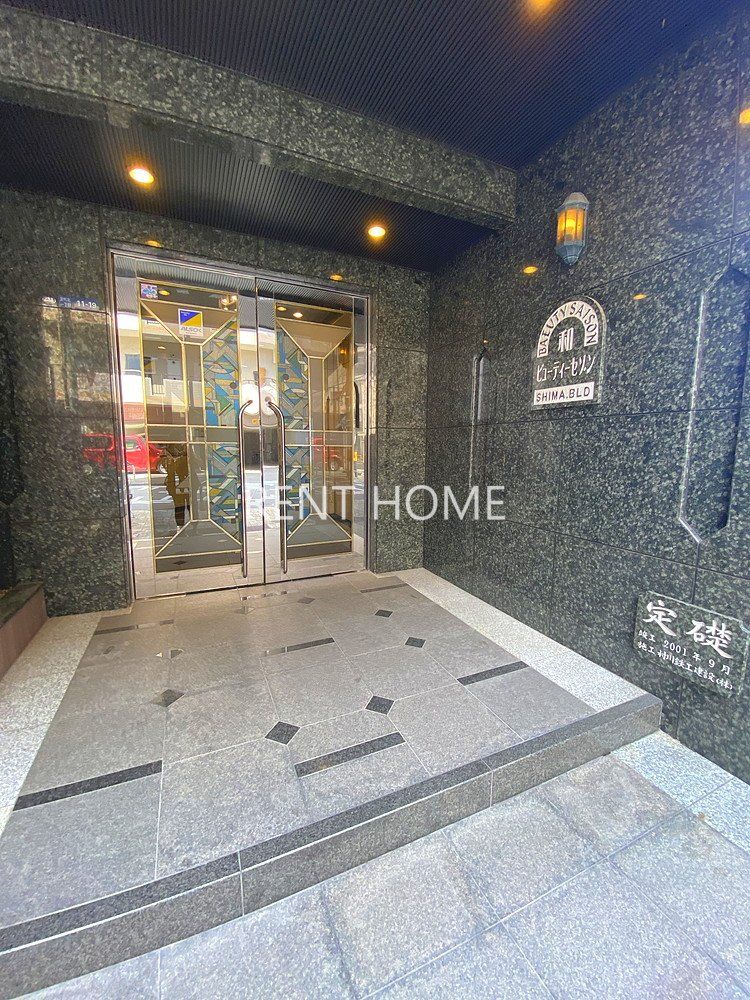 エントランス　オートロック完備