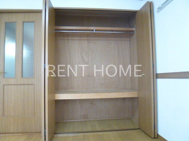 収納　クローゼット付