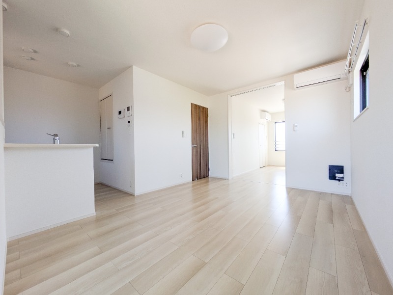 居室・リビング　図面と現状に相違がある場合には現状を優先