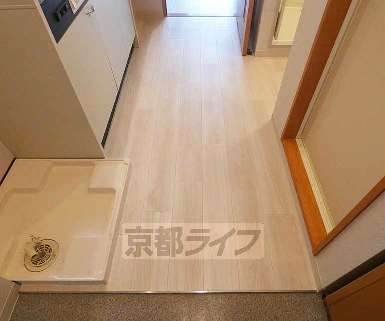 その他部屋・スペース　広い廊下です。