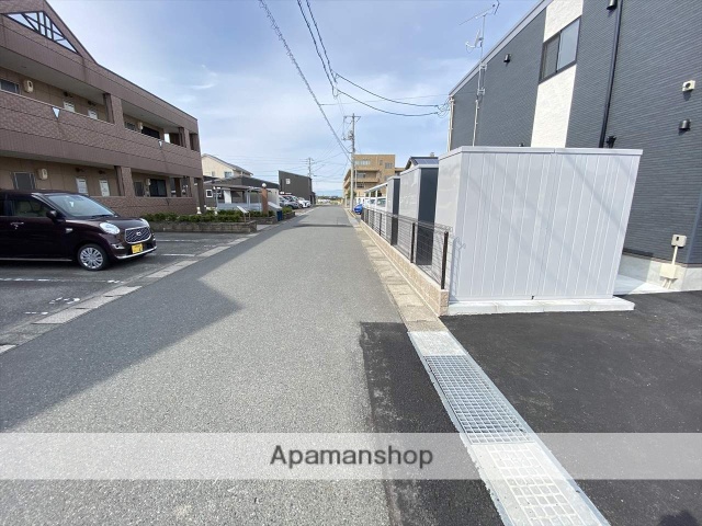 その他　前面道路（その他）まで0m